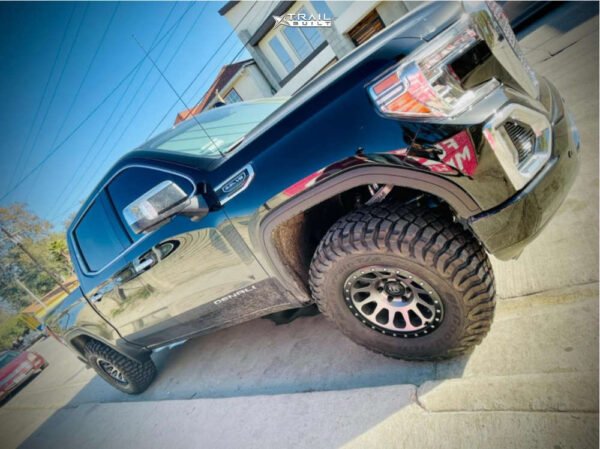 Fuel Vector D600 17x9 -12 - Image 3